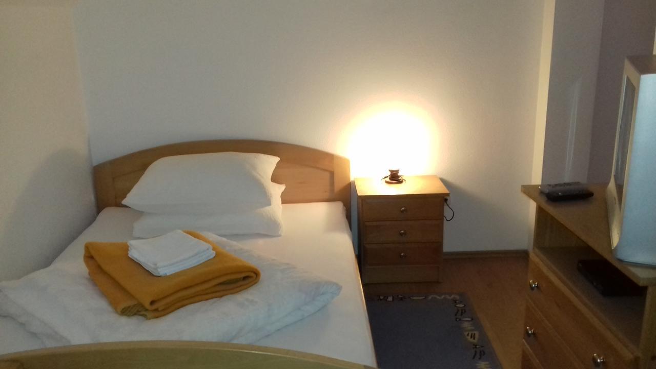 Gradska Kavana Guest House Kupres  Bagian luar foto