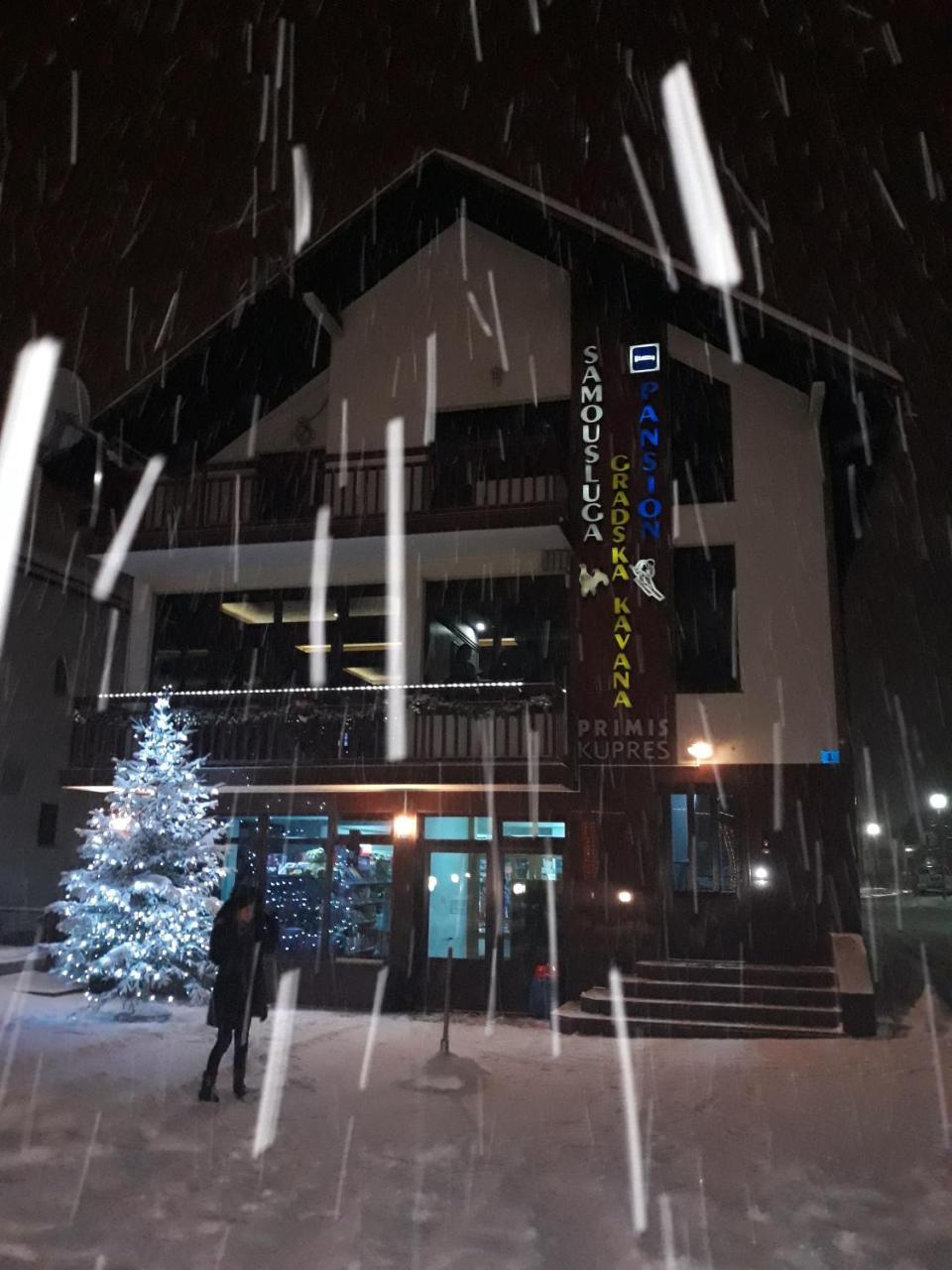 Gradska Kavana Guest House Kupres  Bagian luar foto