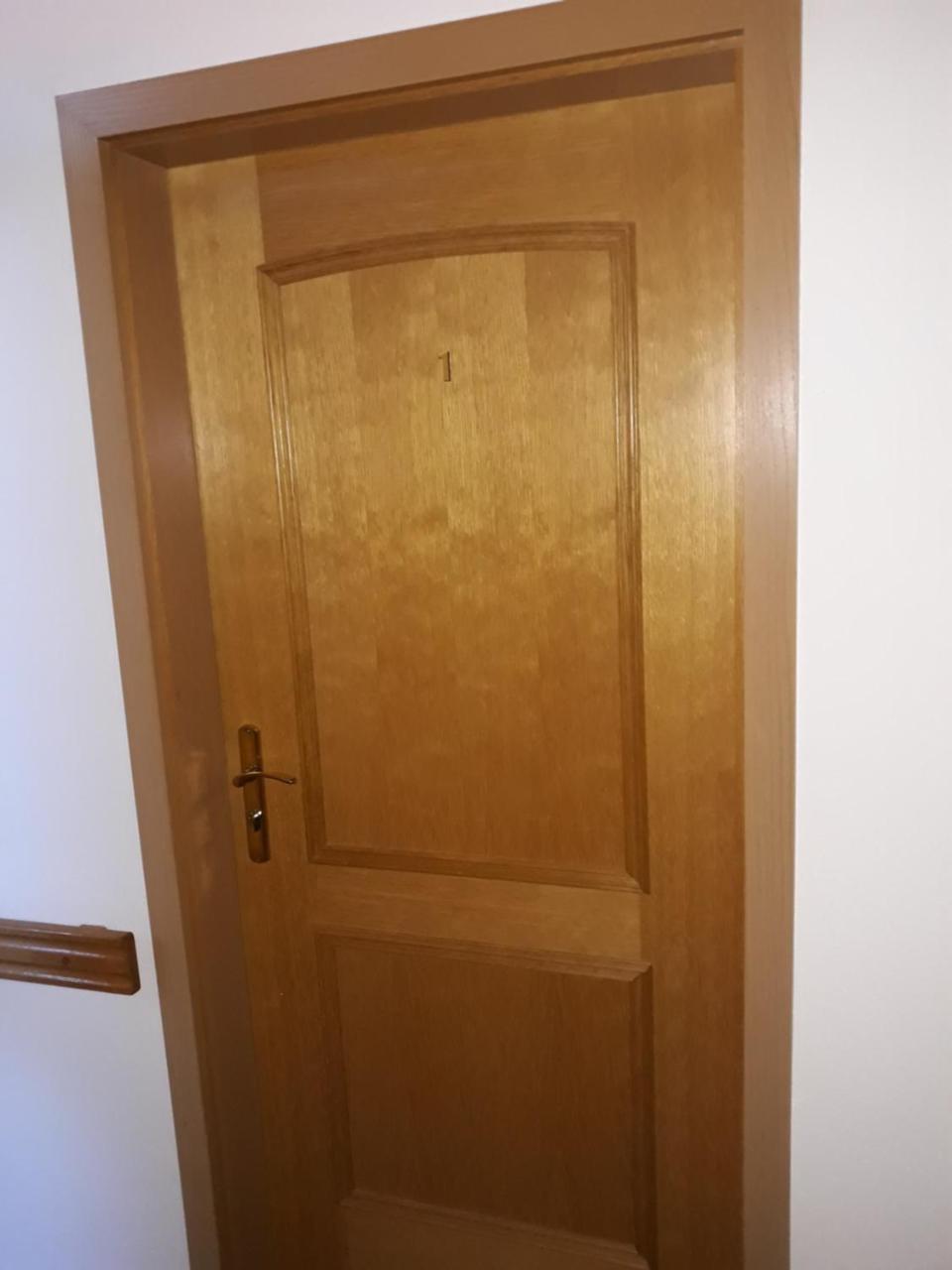 Gradska Kavana Guest House Kupres  Bagian luar foto